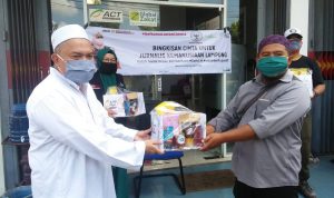 Bantu Jurnalis Saat Wabah Covid-19, ACT dan JFH Lampung Bersama BWI Beri Bingkisan Cinta