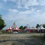 Terdampar di Lampung. Rombongan Pekerja Pasar Malam Butuh Uluran Tangan