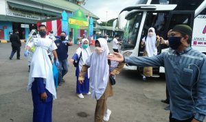 Sudah Diterapkan PSBB Akibat Covid-19, 40 Santriwati Ponpes Gontor Putri Pulang ke Lampung, Ini Kisah Perjuangan Mereka