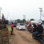 Progres Pembangunan Flyover Sultan Agung, Pekerja Sedang Pasang U-Ditch dan Box Culvert