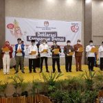 Hadiri Deklarasi Kampanye Damai, Anna-Fritz Berbusana Ala Pemuda