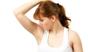 6+ Cara Menghilangkan Bau Badan Biar Makin Percaya Diri