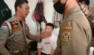 Satpol PP Amankan Pria Diduga Pelaku Pencurian Helm di Parkiran Mal Pelayanan Publik