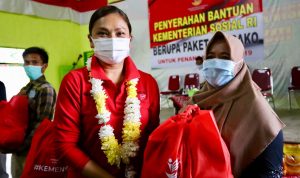 Ringankan Beban Warga Terdampak Covid-19, Kemensos RI Salurkan Sembako Senilai Rp 900 Juta di Lampung