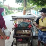 24 Jam Tinggal di Atas Becak, Supratikno Bahagia Menerima Bingkisan Alat Pelindung Diri dan Makanan