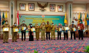 6 Pelaku Usaha di Lampung Terima Penganugerahan Produktivitas Siddhakarya 2020