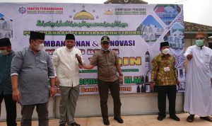 Peletakan Batu Pertama Masjid di Labuhan Ratu, Herman HN Ajak Masyarakat Besarkan Umat Islam