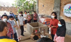 Peringati HPSN, PLN Peduli Sumbang Laboratorium Pengelolaan Sampah