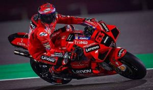 Hasil Kualifikasi MotoGP Qatar 2021: Bagnaia Duduki Pole, Rossi Start Posisi Keempat