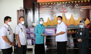 Terima Bantuan dari PT. Milagros Indonesia Megah, Gubernur Arinal Berharap Partisipasi Kalangan Swasta Terus Ditingkatkan dalam Penanganan Covid-19 di Provinsi Lampung