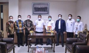 Wujudkan Pengelolaan Keuangan Akuntabel dan Informatif, Gubernur Arinal Serahkan Laporan Keuangan Pemprov Tahun 2020 di Kantor BPK