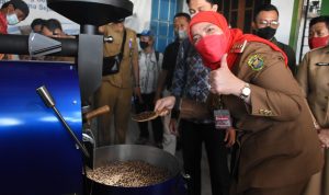 Kunjungi IKM Kopi, Wali Kota Eva: UKM/IKM Akan Terus Meningkat di Masa Pandemi