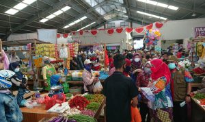 Wali Kota Eva Dwiana Optimis Pasar Tani Jadi Pasar Tradisional Terbaik