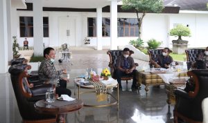 Gubernur Lampung Dorong PT PLN Lakukan Pemerataan Listrik dengan Menjangkau Desa – Desa di Daerah Kepulauan