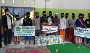 Paskas Tanggamus dan ACT Lampung Bagikan Beras dan Bantuan untuk Ponpes di Tanggamus