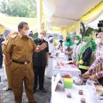 Ketua Dekranasda Lampung Buka Bazar Takjil Ramadan 2021 di Halaman Kantor Dekranasda Provinsi Lampung