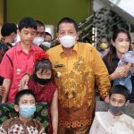 Dorong Semangat Anak Penyandang Disabilitas, Gubernur Arinal Berikan Bantuan Tali Asih di Kota Metro