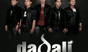 Lirik dan Chord Lagu Di Saat Aku Mencintaimu – Dadali