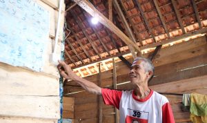 PLN Nyalakan Ratusan Rumah Warga Pekon Marang Kabupaten Pesisir Barat Lampung