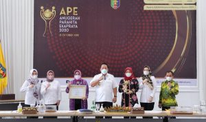 Dinilai Berhasil Mengimplementasikan Pengarusutamaan Gender, Gubernur Lampung Terima Penghargaan Anugerah Parahita Ekapraya