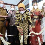 Ketua Dekranasda Lampung Resmikan Galeri Dekranasda Lampung di Lantai 2 Dermaga Eksekutif Bakauheni