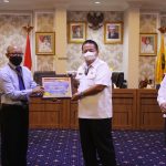 Gubernur Lampung Terima Piagam Penghargaan dan Plakat WTP dari Menteri Keuangan RI, Ini Alasannya