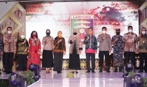 Festival Kemilau Tapis 2021 Resmi Ditutup, Gubernur Arinal Berharap Dapat Mendorong Hilirisasi dan Peluang Pasar Tapis Lampung