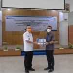 Sekdaprov Fahrizal Saksikasan Penandatanganan Perjanjian Jual Beli Tenaga Listrik PLTS Atap antara PT PLN dengan Sejumlah Instasi Pemprov Lampung