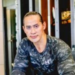 Wajah Tak Menua di Usia Setengah Abad, Ade Rai Bocorkan Rahasianya