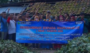 Tingkatkan Ekonomi Warga Sumber Jaya, UML Beri Pendampingan Produksi Minyak Atsiri