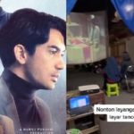 Viral! Ibu-ibu Nonton Layangan Putus Berjemaah di Layar Tancap, Warganet Soroti Hal Ini