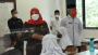 Eva Dwiana berkeliling ke beberapa sekolah SD dan SMP untuk memantau pelaksanaan PTM 100 persen || Foto: 5w1hindonesia.id