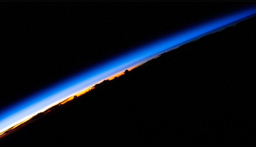 NASA merespon terkait viralnya narasi matahari terbit dari barat || Foto: Instagram @NASA