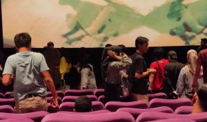 Dear Pengelola Bioskop, Tolong Kondisikan Keluarga yang Bawa Anak Kecil Saat Nonton Film!