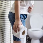 4 Akibat Jika Kamu ‘Ngeden’ Terlalu Keras Saat Buang Air Besar