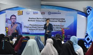 Prodi Teknik Informatika IIB Darmajaya Hadirkan Sociopreneur Gamal Albinsaid dalam Seminar Motivasi