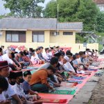 Ratusan Umat Muslim Gelar Salat Idul Adha 1443 H di Pringsewu