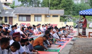 Ratusan Umat Muslim Gelar Salat Idul Adha 1443 H di Pringsewu