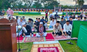 Bupati Tanggamus Gelar Salat Idul Adha di Lapangan Merdeka