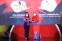 Walikota Eva Dwiana menerima penghargaan kategori nindya yang telah sukses membangun Kota Layak Anak tahun 2022 || Foto: Dok. KOMINFO Bandar Lampung