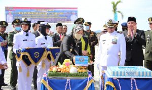 Wagub Chusnunia Hadiri Upacara HUT TNI AL Ke-77 di Mako Lanal Lampung Caligi