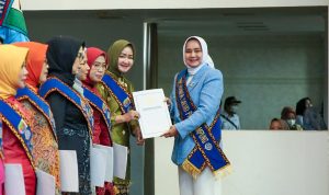 Dephub Kukuhkan Riana Sari sebagai Bunda Sadar Lalu Lintas Usia Dini Provinsi Lampung