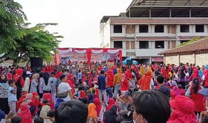 Eva Dwiana Siapkan 25 Tiket Umroh Untuk Doorprize Jalan Sehat