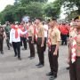 Walikota Eva Dwiana melihat kesiapan personil gabungan pada Apel Kesiapsiagaan Penanggulangan Bencana di lapangan Saburai || Foto: Dok. PROKOPIM Pemkot Bandar Lampung || 5W1HINDONESIA.ID