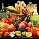 7 Cara Seru Ajari Si Kecil Suka Makan Buah dan Sayur