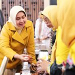 Siap Hadapi Pameran Halal di Turki, Ketua Dekranasda Lampung Buka Pembinaan IKM Kerajinan Tapis