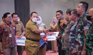 Gubernur Lampung Serahkan DIPA dan Buku Alokasi Transfer Ke Daerah Tahun Anggaran 2023