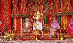 Walikota Eva Dwiana Mendapat Gelar Batin Mustika Cahaya Marga, ini Maknanya