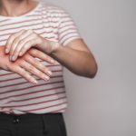 Ketahui Sejak Dini, Ini Dia 5 Penyebab Tangan Tremor