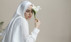 Pahami dan Terapkan, Ini 5 Syarat Pakaian Muslimah